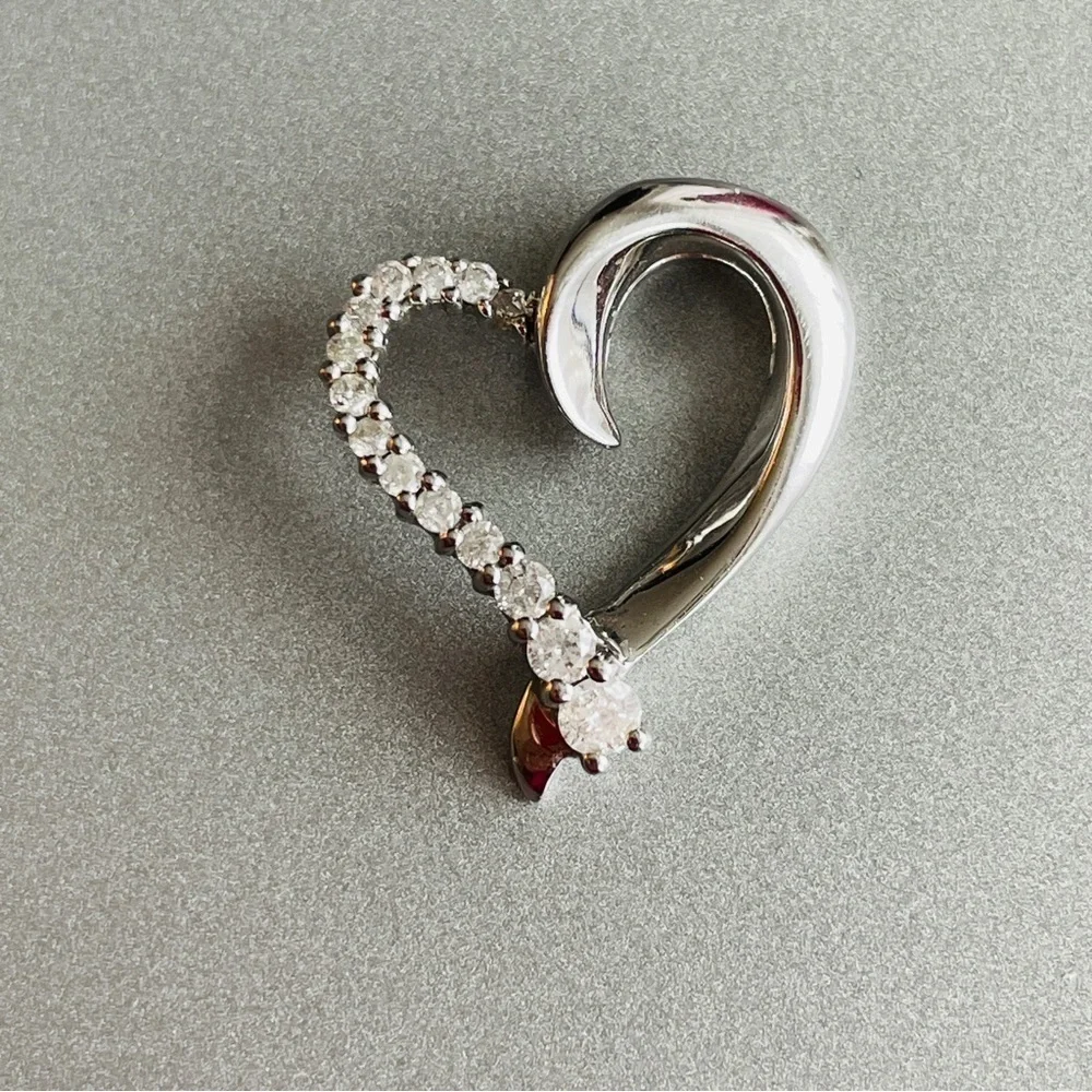 10k White Gold Natural Diamond Pave Heart Pendant Necklace